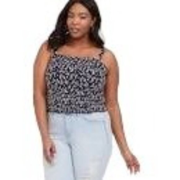 TORRID Womens Top 1X Crop Navy‎ Floral Challis Smocked Square Neck Plus Strappy - Picture 2 of 11